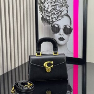 Envelope Coach
